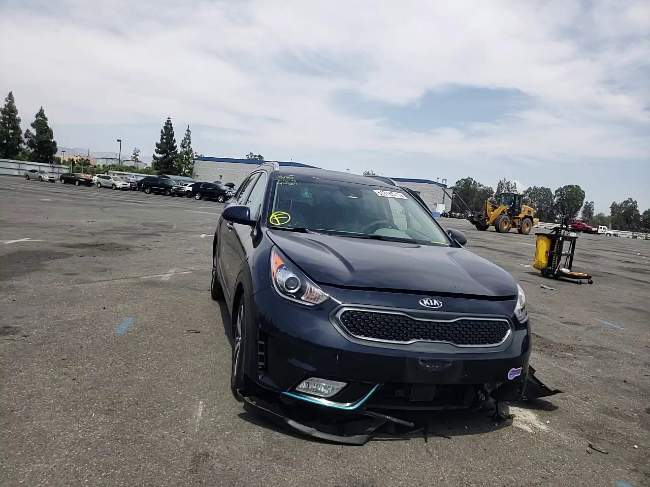 2018 KIA NIRO LX KNDCM3LD8J5202459