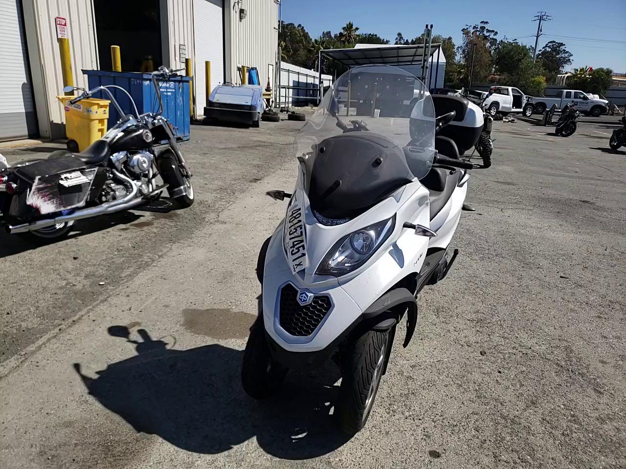 2016 PIAGGIO MP3 500 SP ZAPM860X3G5000564