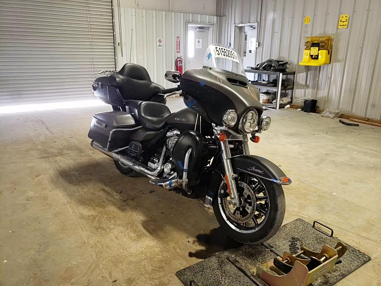 2018 HARLEY-DAVIDSON FLHTK ULTR 1HD1KED13JB661556