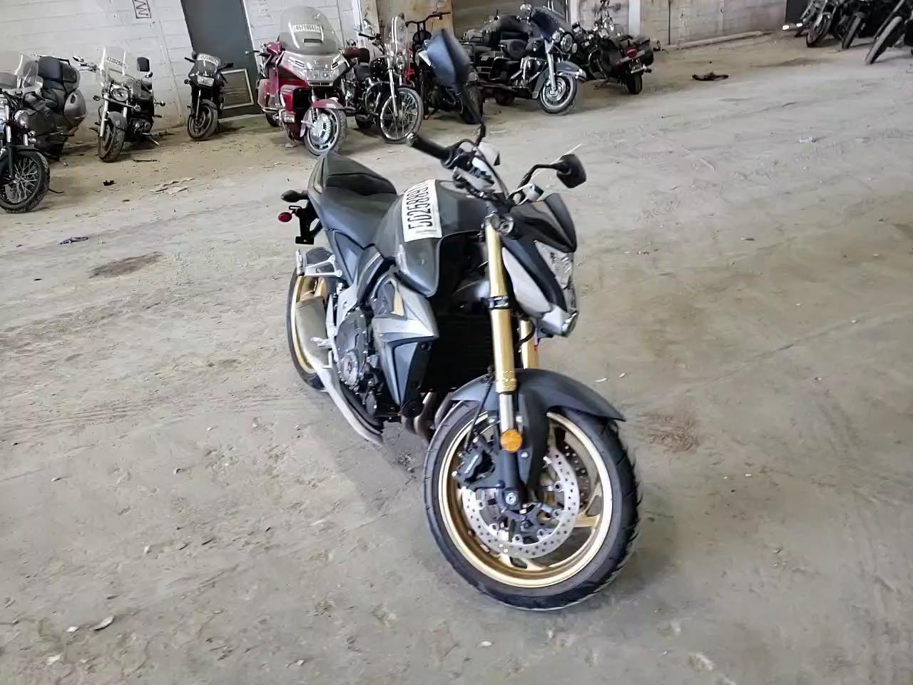 2014 HONDA CB1000 R ZDCSC6012EF215419