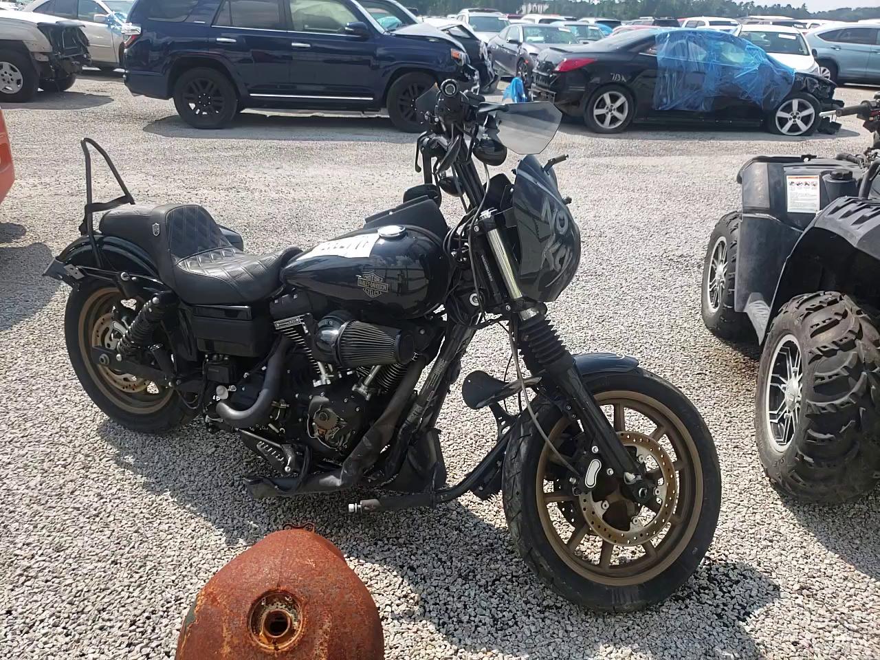 2016 HARLEY-DAVIDSON FXDLS 1HD1GS820GC318421