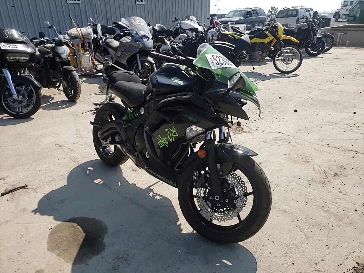 2015 KAWASAKI EX650 E JKAEXEE17FDA18039