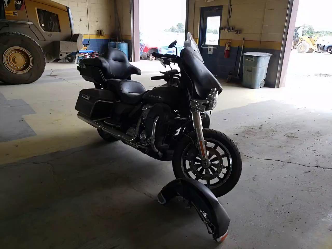 2018 HARLEY-DAVIDSON FLHTK ULTR 1HD1KED13JB640917