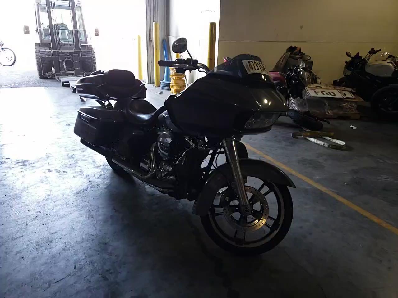 2016 HARLEY-DAVIDSON FLTRX ROAD 1HD1KHM33GB623790