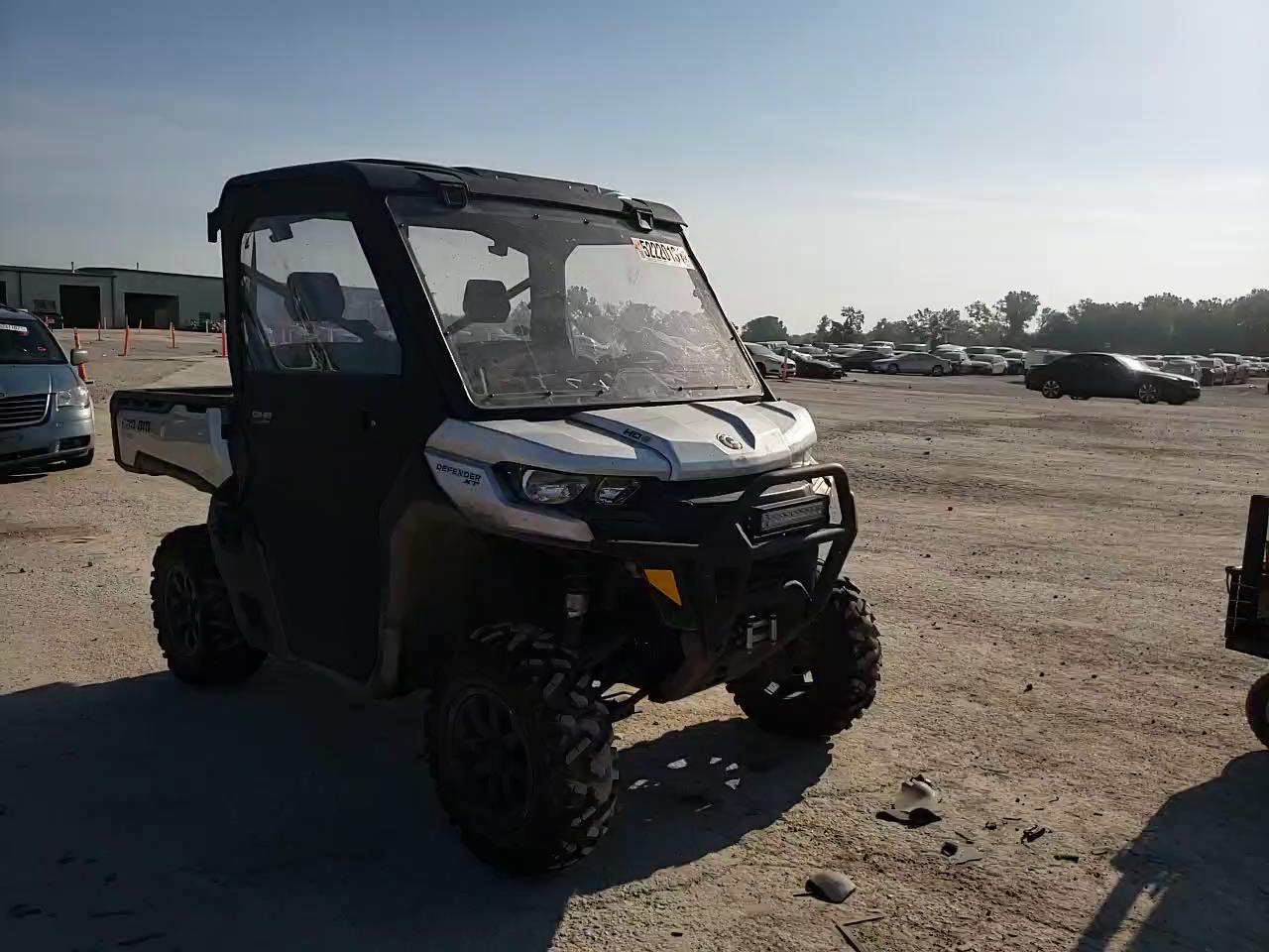 2020 CAN-AM DEFENDER X 3JBUKAN40LK001193