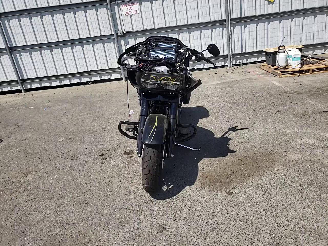 2021 HARLEY-DAVIDSON FLTRXS 1HD1KTP24MB645055
