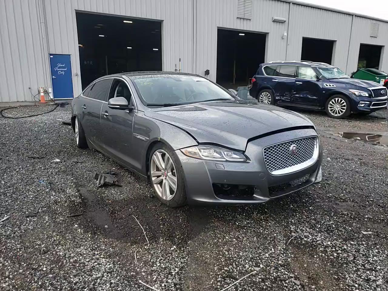 2016 JAGUAR XJL PORTFO SAJWA2G78G8V91682