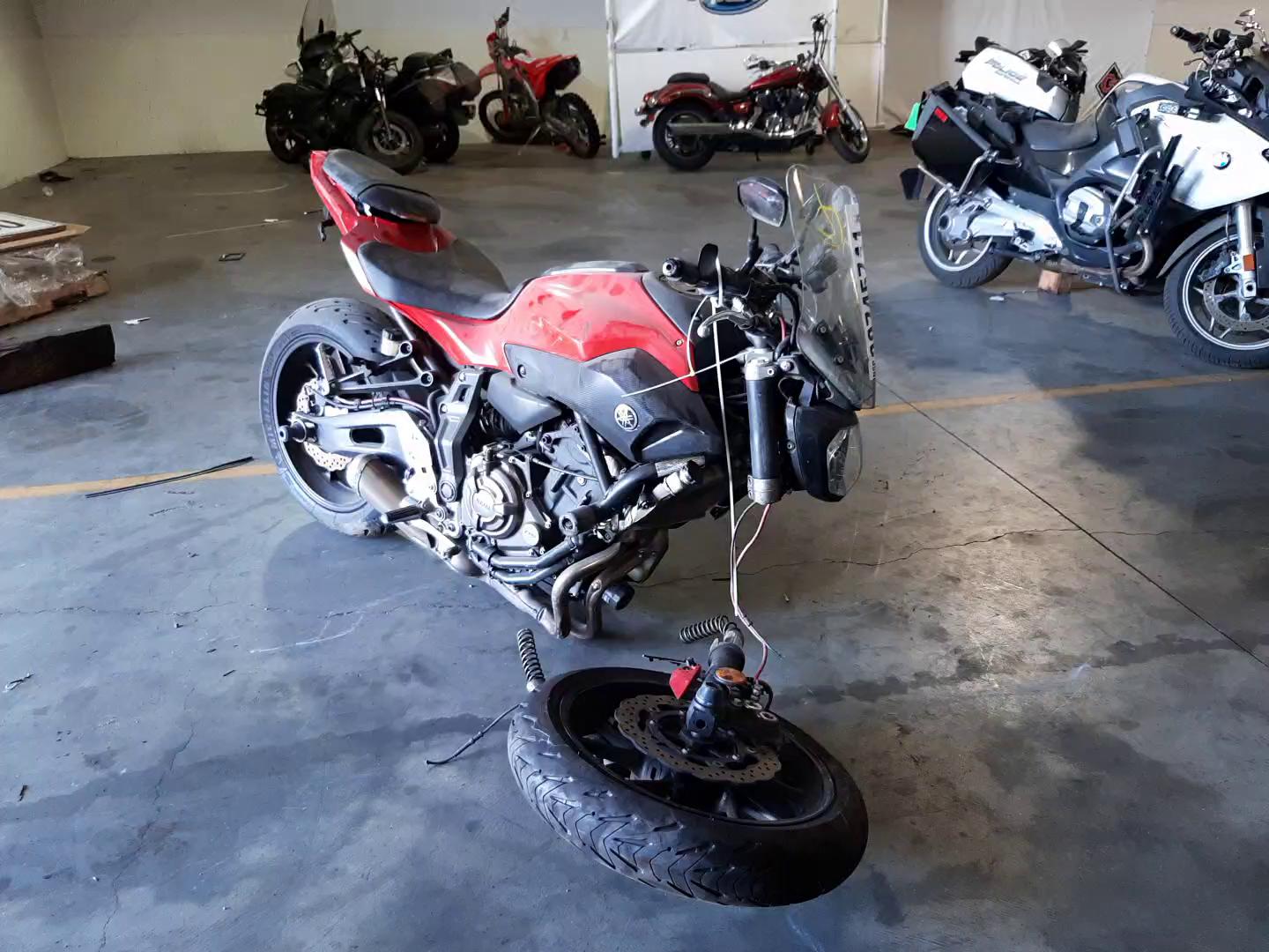 2017 YAMAHA FZ07A C JYARM20Y3HA000301