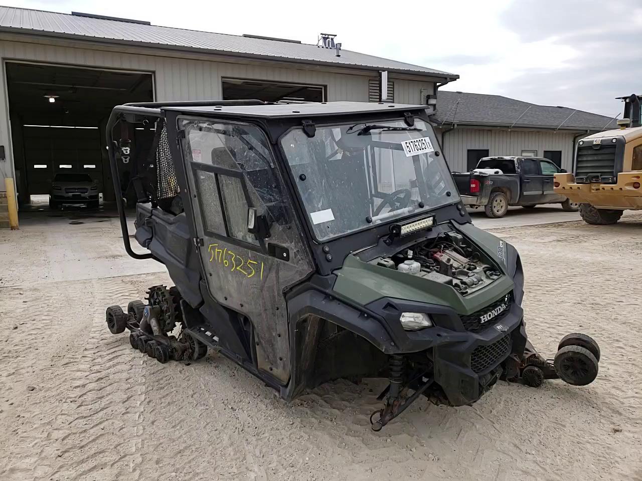 2017 HONDA SXS1000 M5 1HFVE0402H4100922