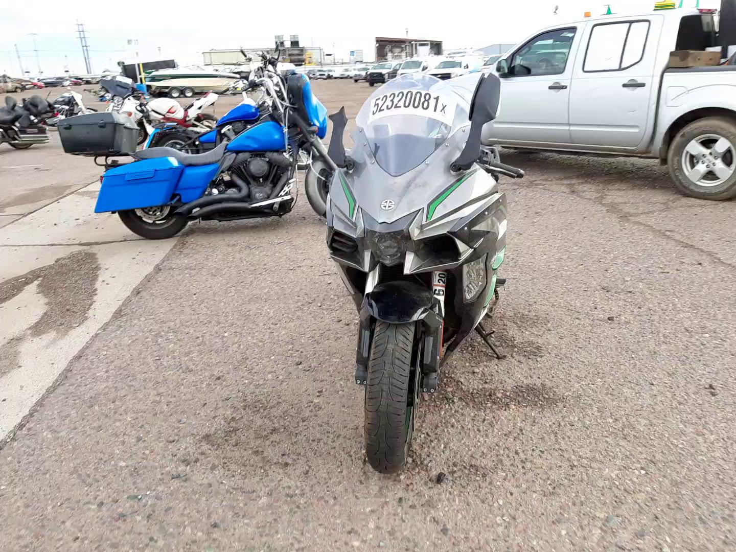 2019 KAWASAKI ZX1002 D JKBZXVD13KA000130