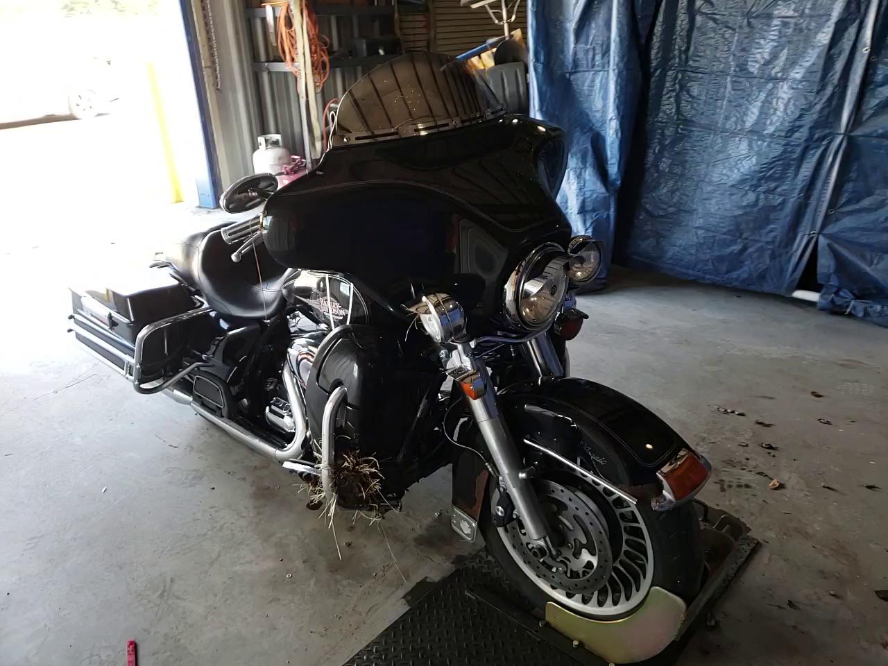 2009 HARLEY-DAVIDSON FLHTC 1HD1FF4119Y638229