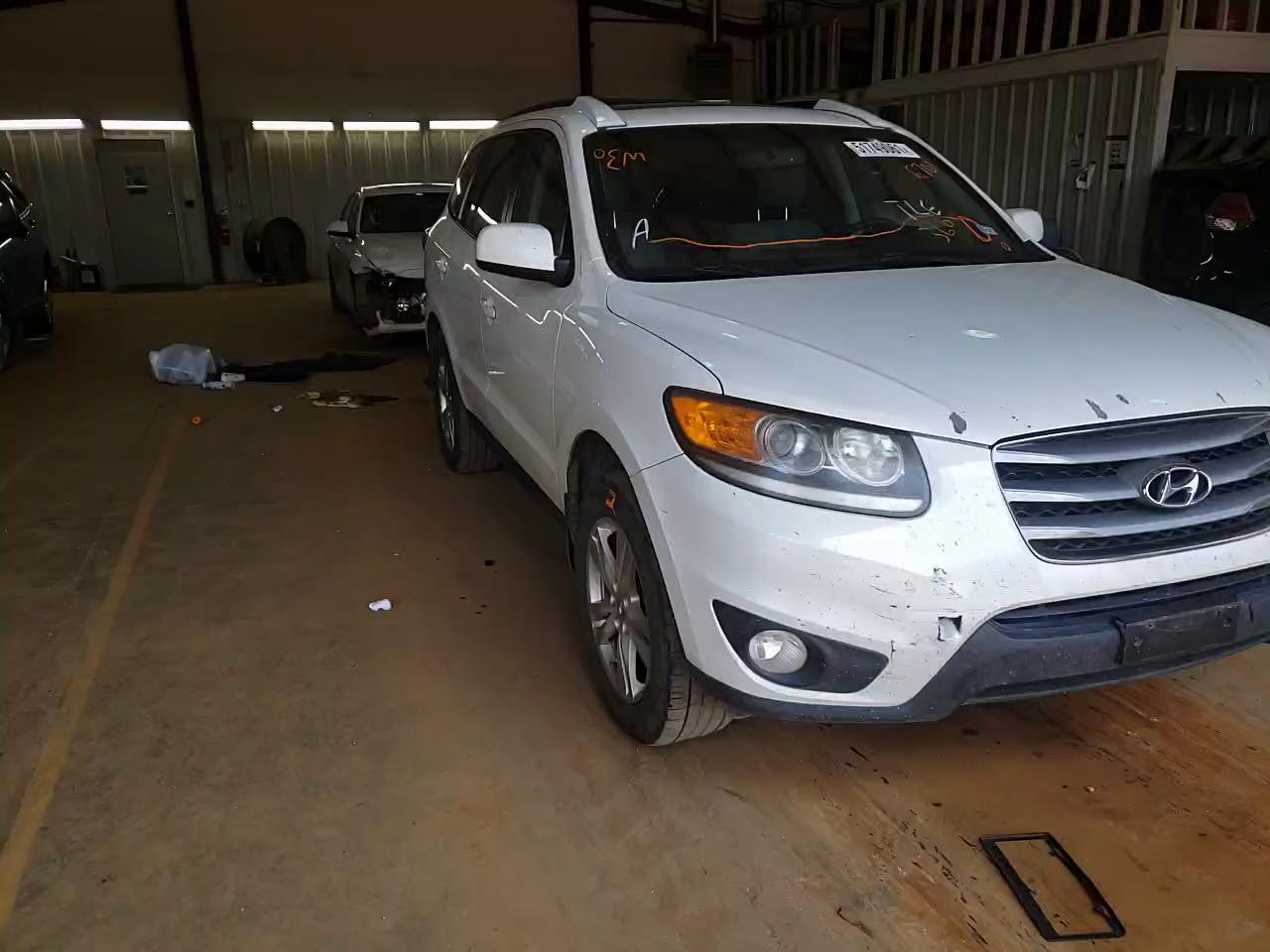 2012 HYUNDAI SANTA FE 5XYZH4AG0CG096701