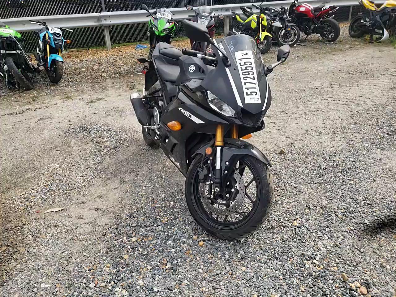 2019 YAMAHA YZFR3 MH3RH17Y0KK001319