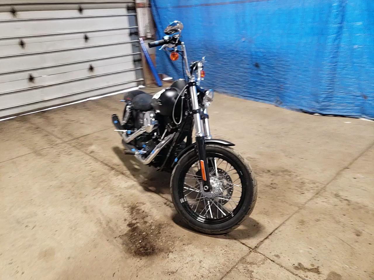 2017 HARLEY-DAVIDSON FXDB DYNA 1HD1GXM10HC321900