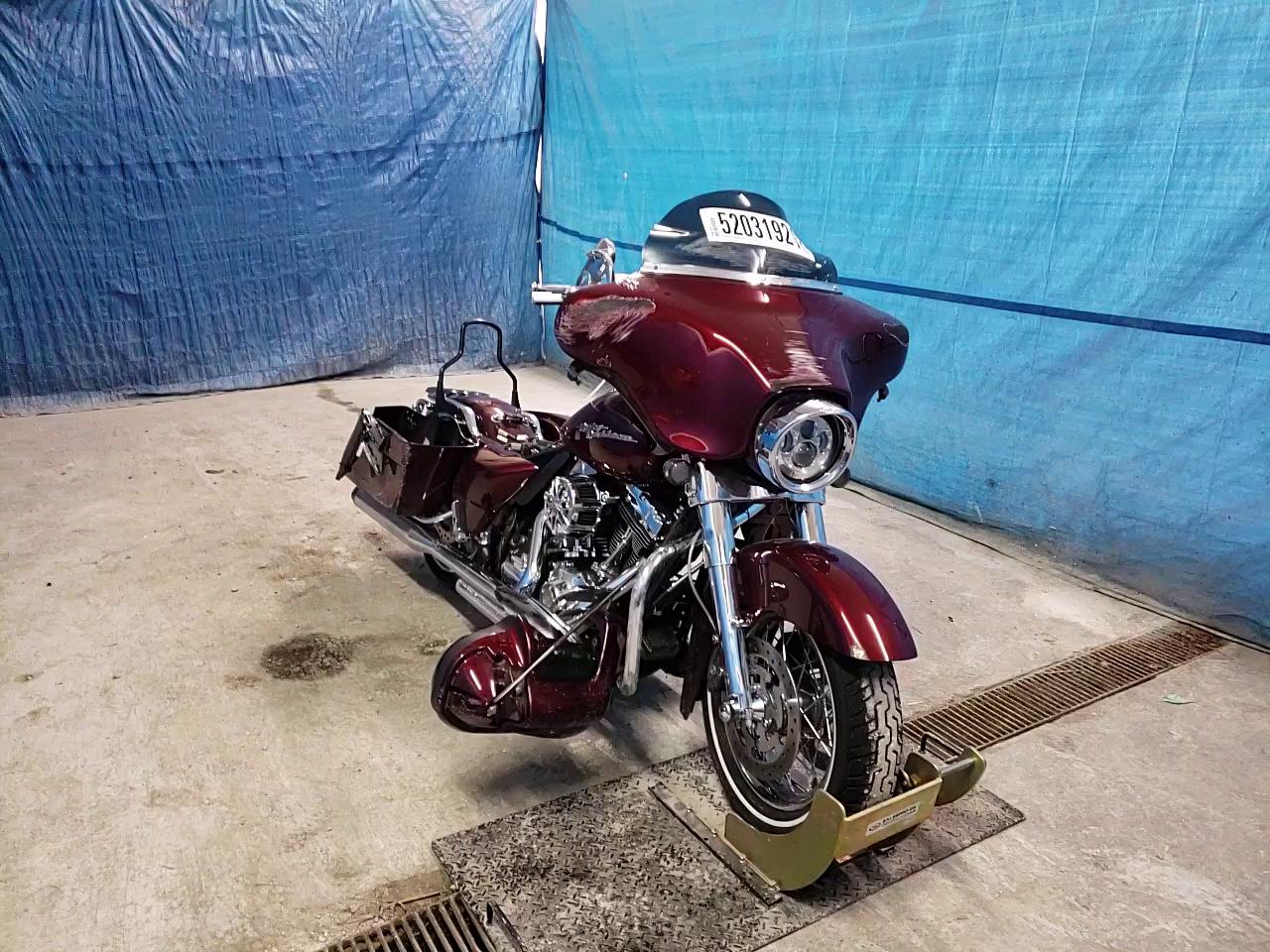 2008 HARLEY-DAVIDSON FLHX 1HD1KB4168Y637614