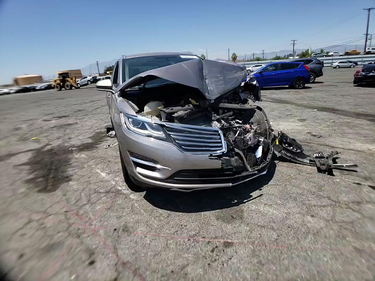 2018 LINCOLN MKC SELECT 5LMCJ2C98JUL17835