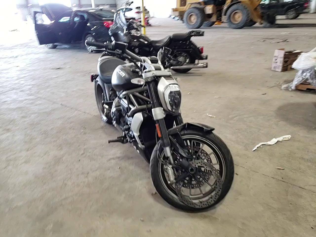 2016 DUCATI XDIAVEL ZDM13BKWXGB002690