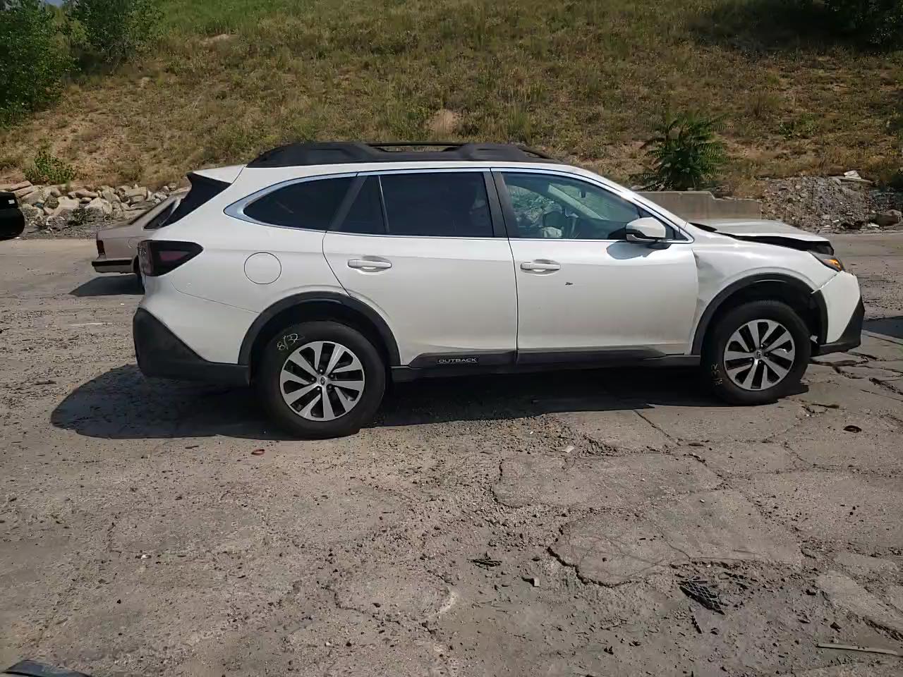 2021 SUBARU OUTBACK PR 4S4BTACC9M3137868