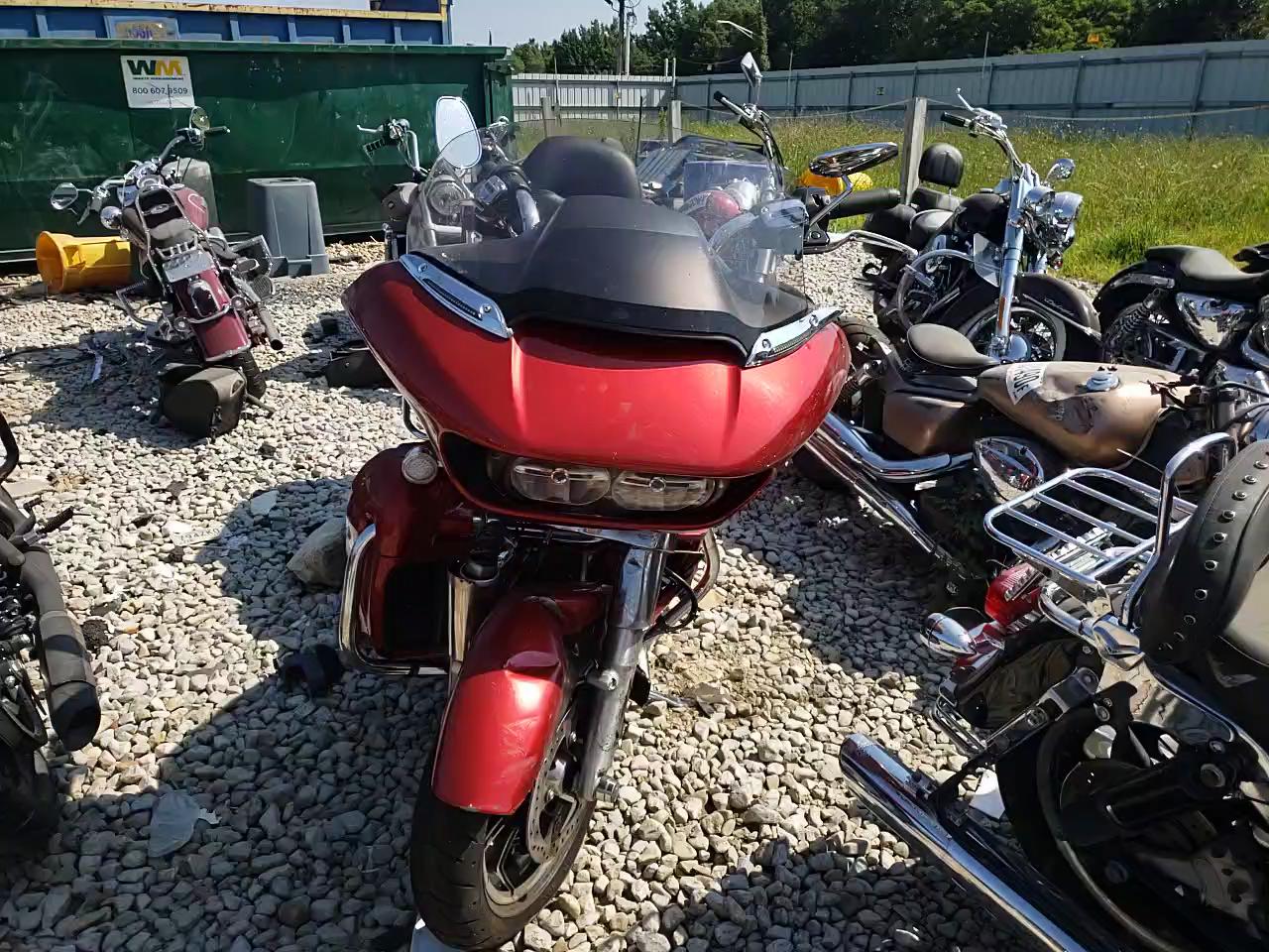 2018 HARLEY-DAVIDSON FLTRU 1HD1KGD11JB638207