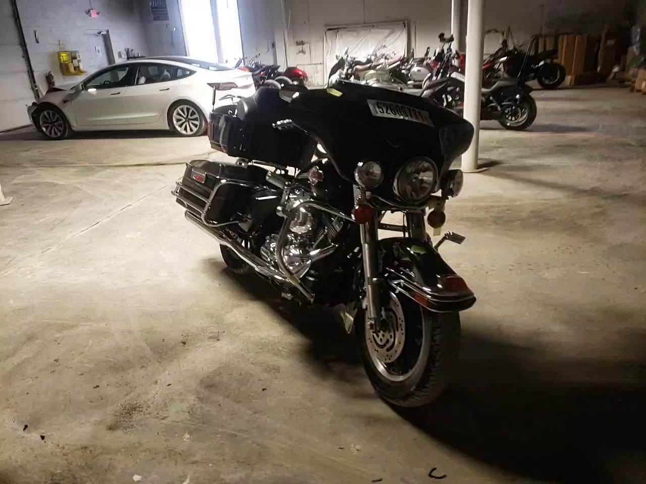 2007 HARLEY-DAVIDSON FLHTCUI 1HD1FC4117Y725141