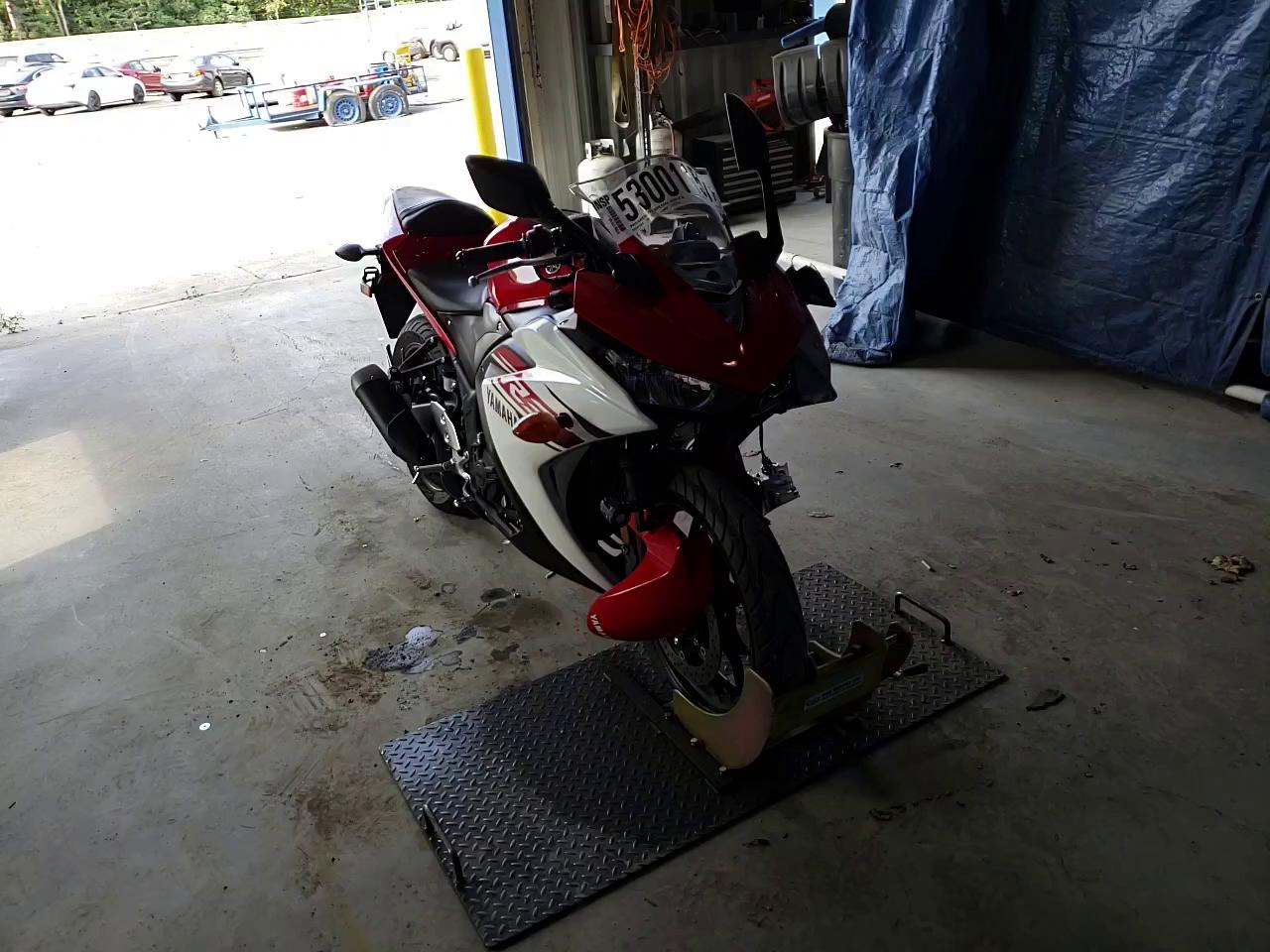 2015 YAMAHA YZFR3 MH3RH06Y0FK003265