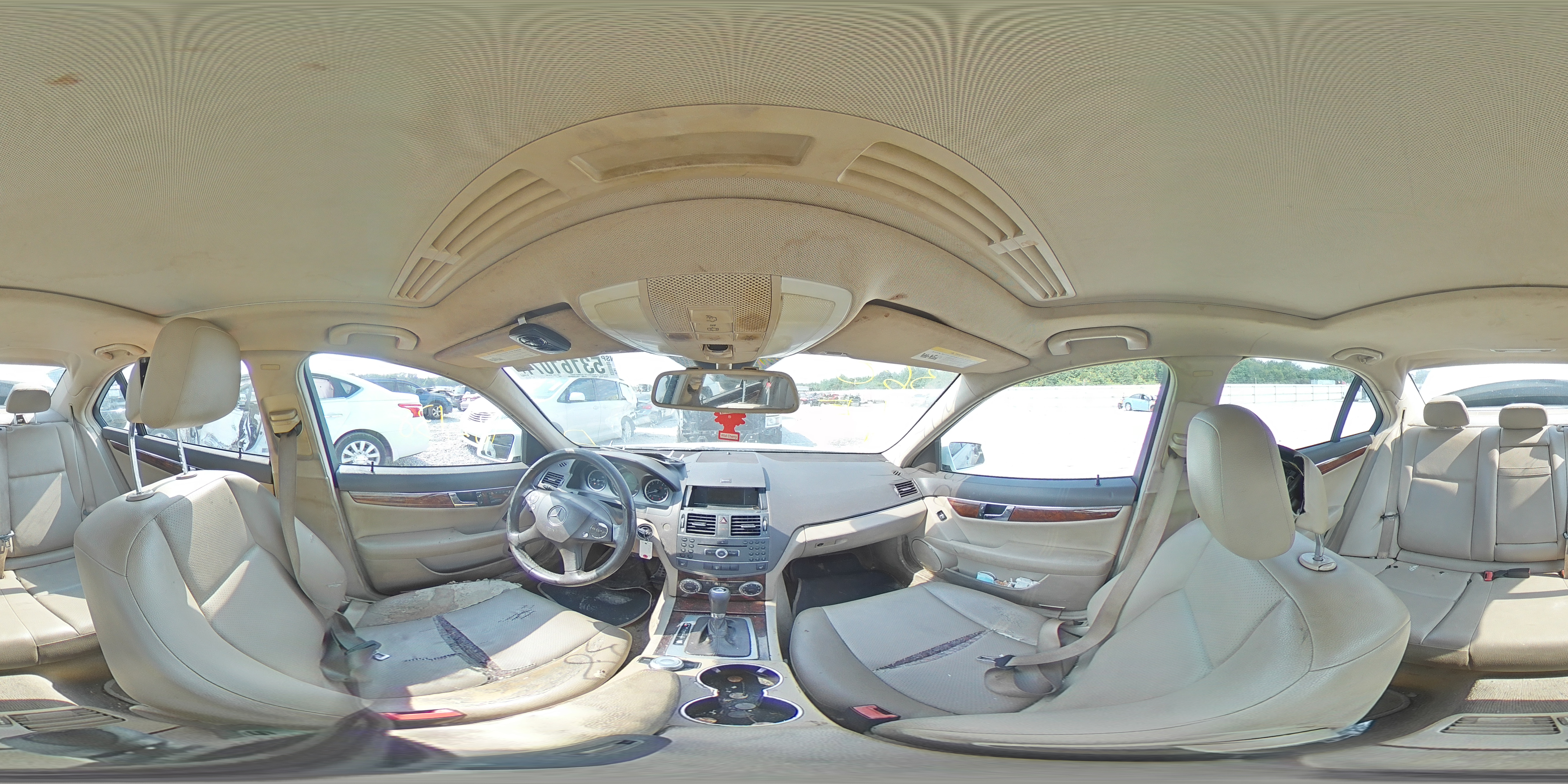 2011 MERCEDES-BENZ C300 WDDGF8BBXBR186936