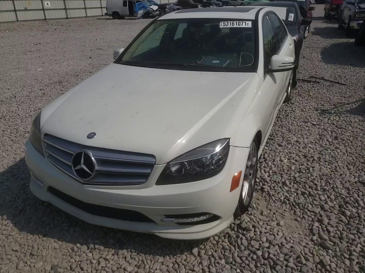 2011 MERCEDES-BENZ C300 WDDGF8BBXBR186936