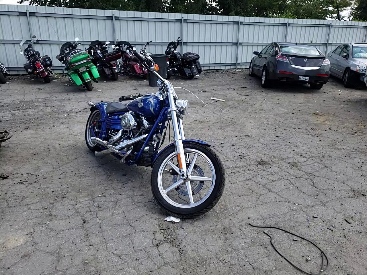 2009 HARLEY-DAVIDSON FXCWC 1HD1JK5379Y032084