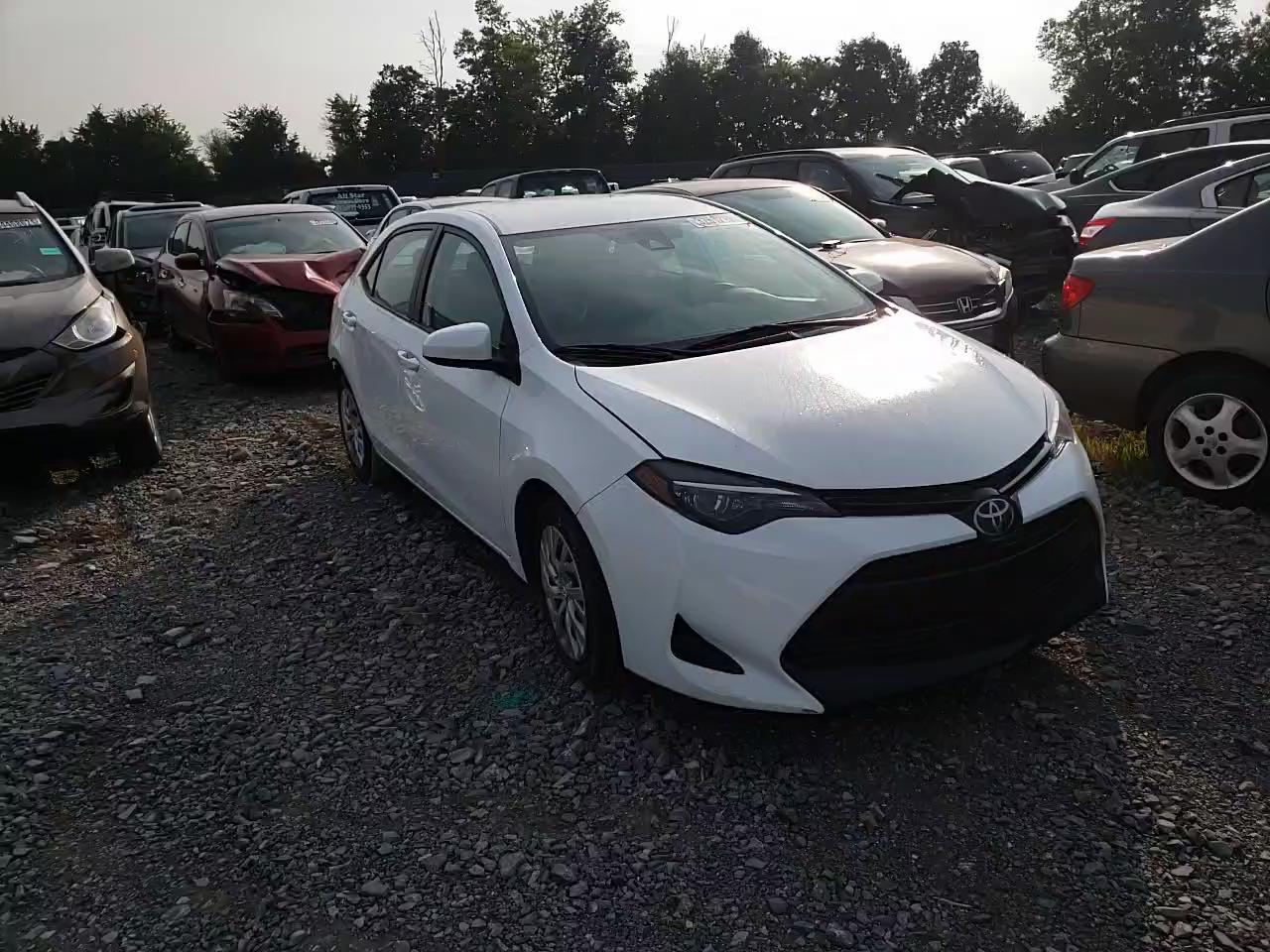 2018 TOYOTA COROLLA L 5YFBURHE8JP782783
