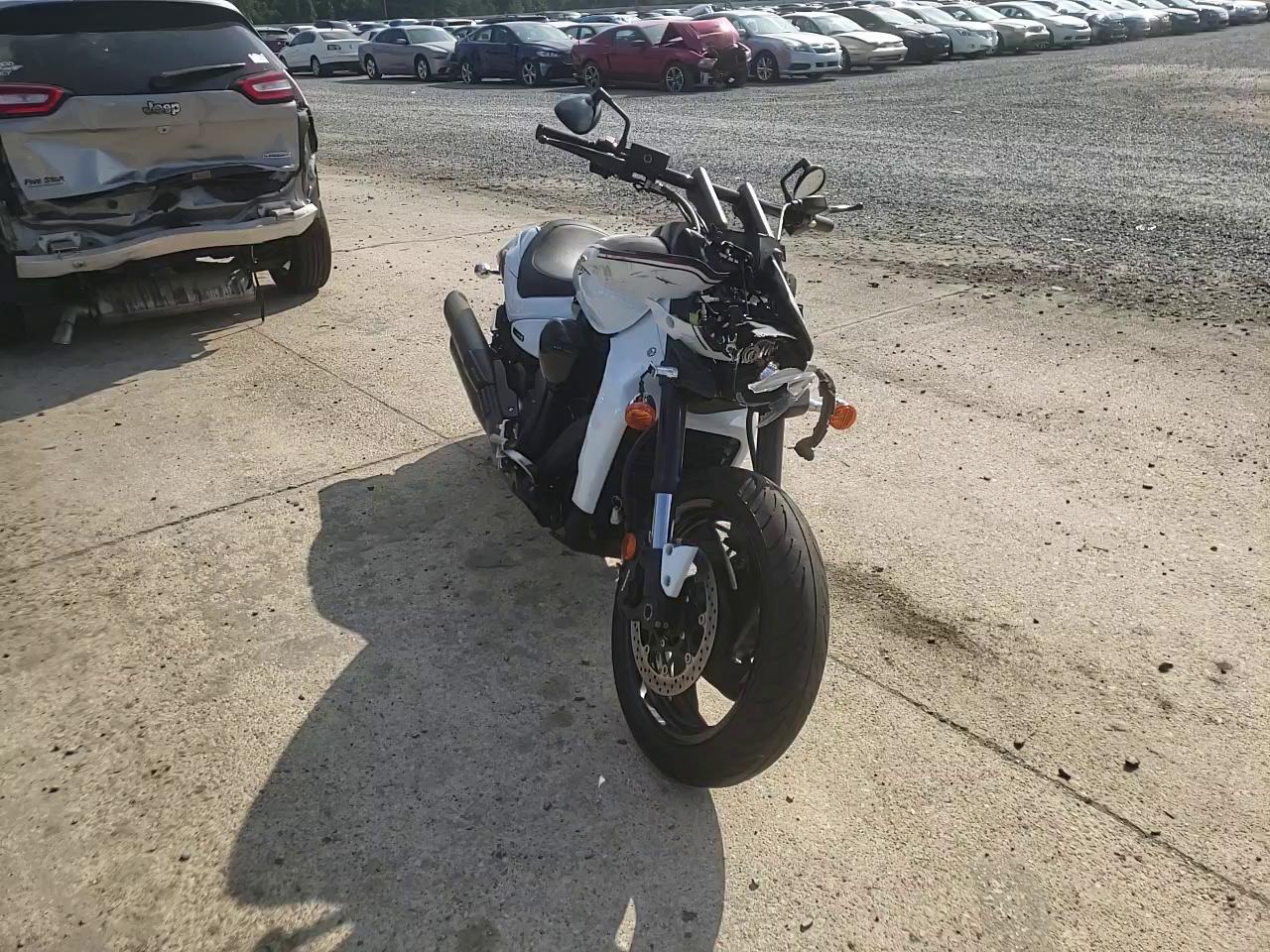 2015 SUZUKI VZR1800 JS1VY53A7F2100507