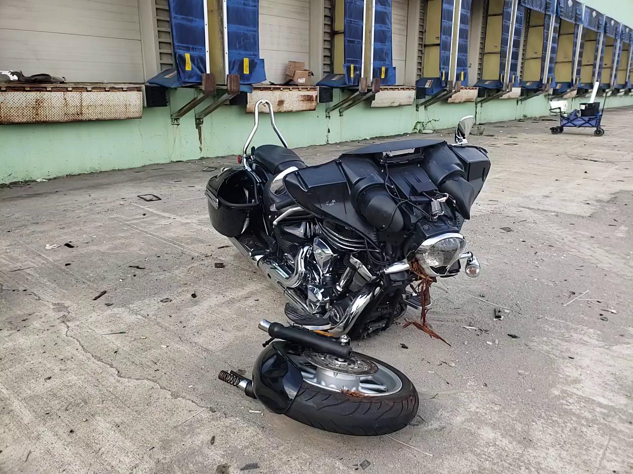 2011 YAMAHA XV1900 CT JYAVP22E0BA010266