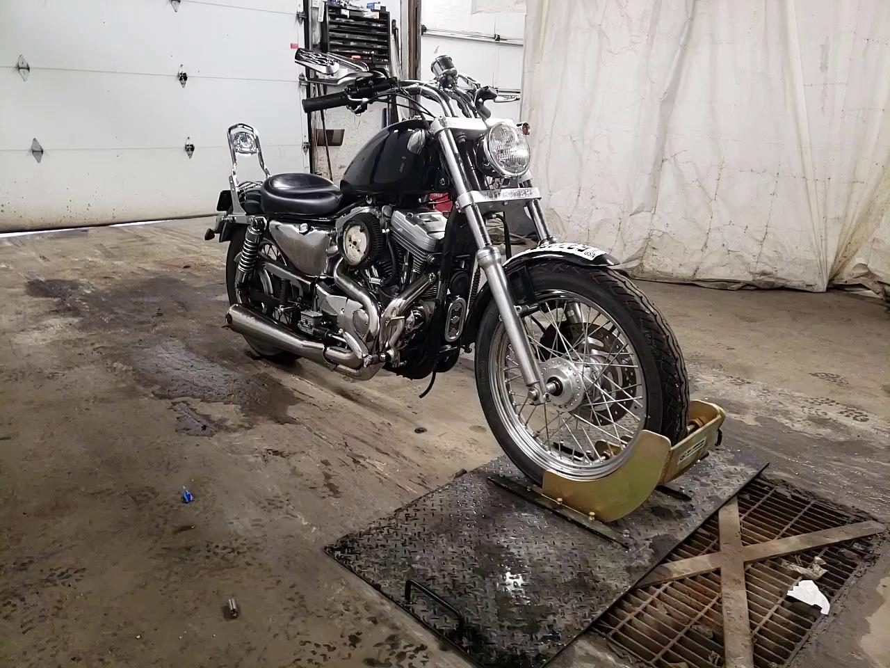 2000 HARLEY-DAVIDSON XL883 1HD4CAM10YK136368