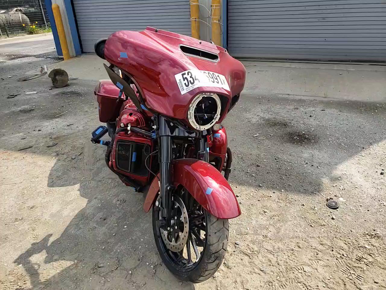 2018 HARLEY-DAVIDSON FLHXS STRE 1HD1KRC16JB666405