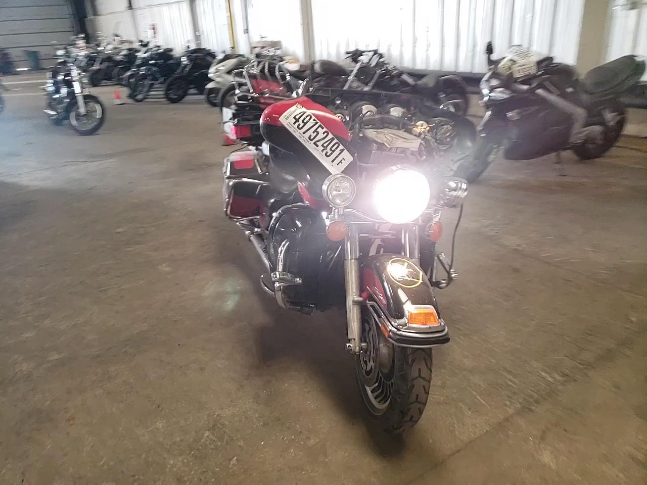2010 HARLEY-DAVIDSON FLHTC 1HD1FC415AB635999