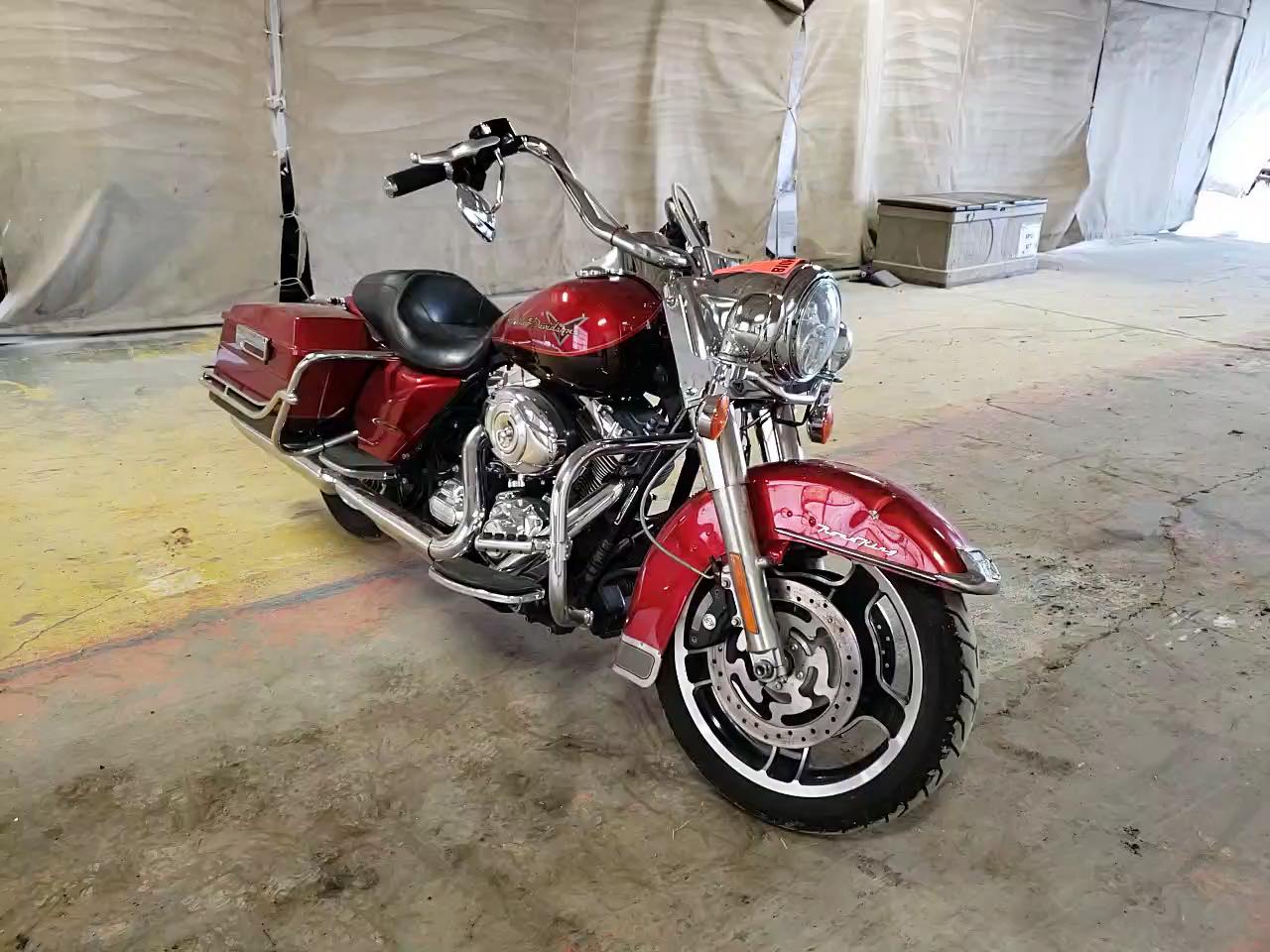 2012 HARLEY-DAVIDSON FLHR ROAD 1HD1FBM12CB647072