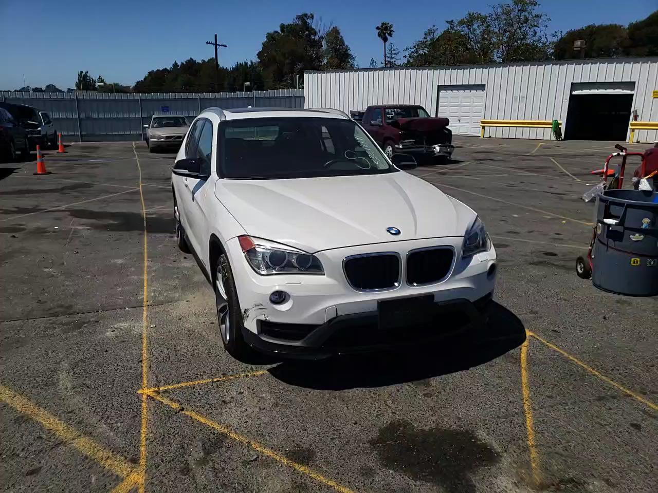 2015 BMW X1 XDRIVE3 WBAVM5C57FVV94691