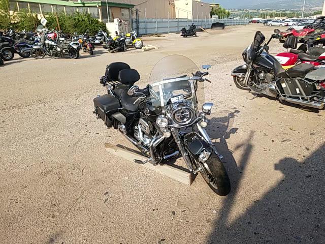 2009 HARLEY-DAVIDSON FLHRC 1HD1FR4119Y681163