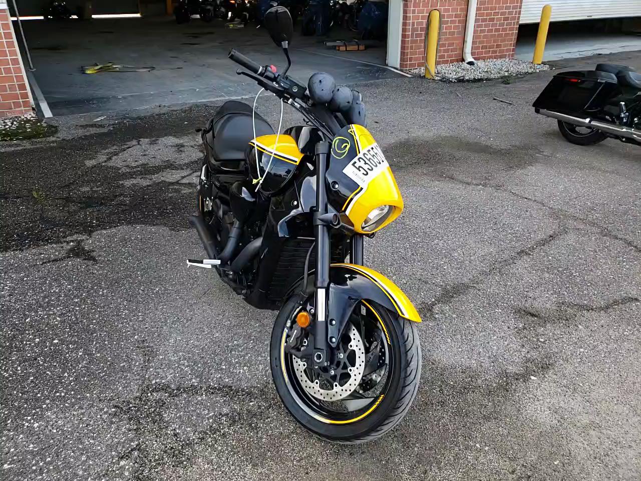 2014 SUZUKI VZR1800 JS1VY53A5E2100259
