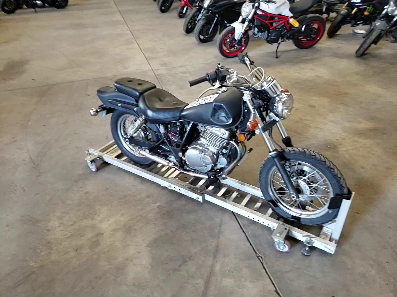 2008 SUZUKI GZ250 VTTNJ48A382100355