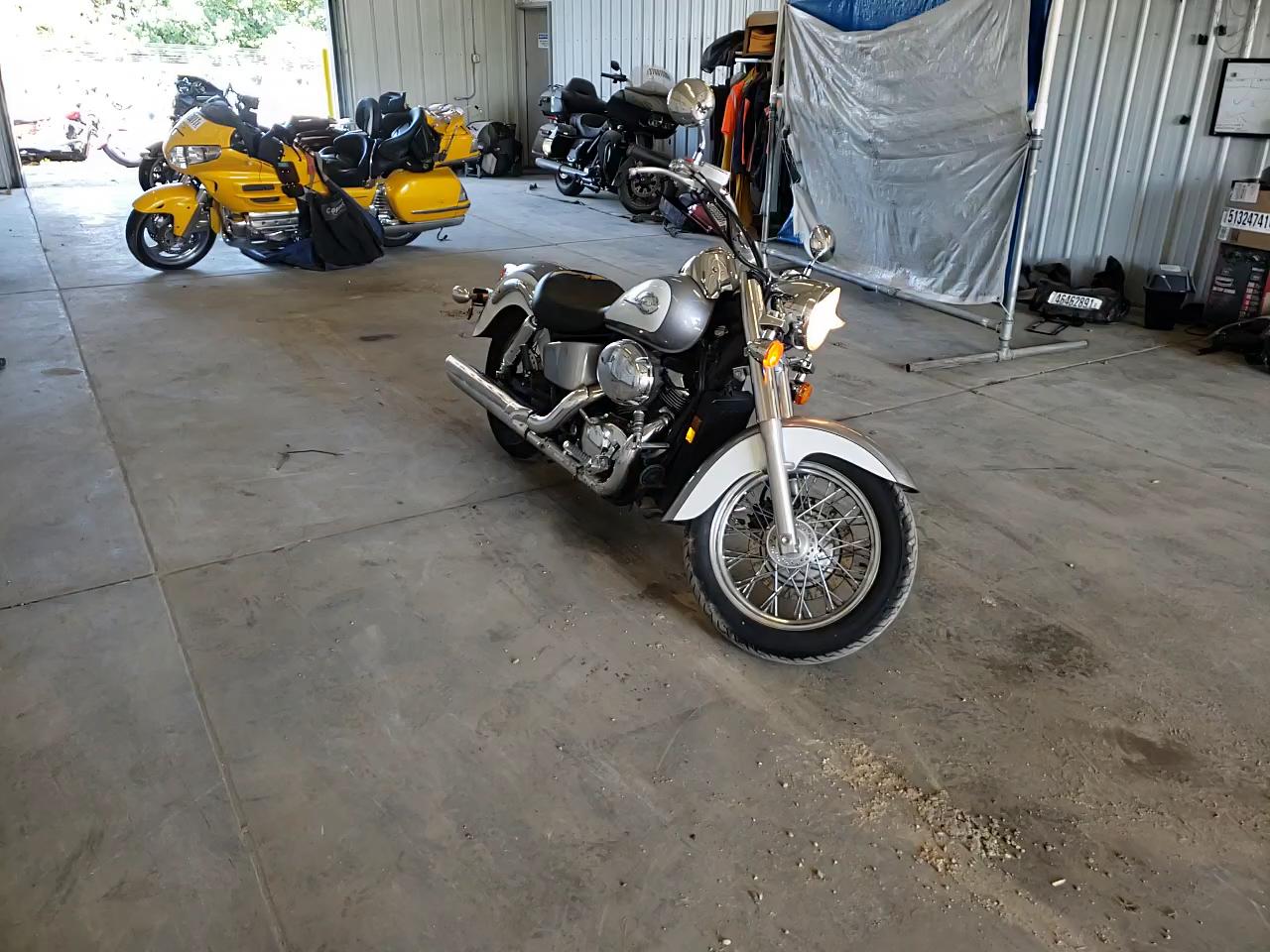 2001 HONDA VT750 CD2 JH2RC44601K503545