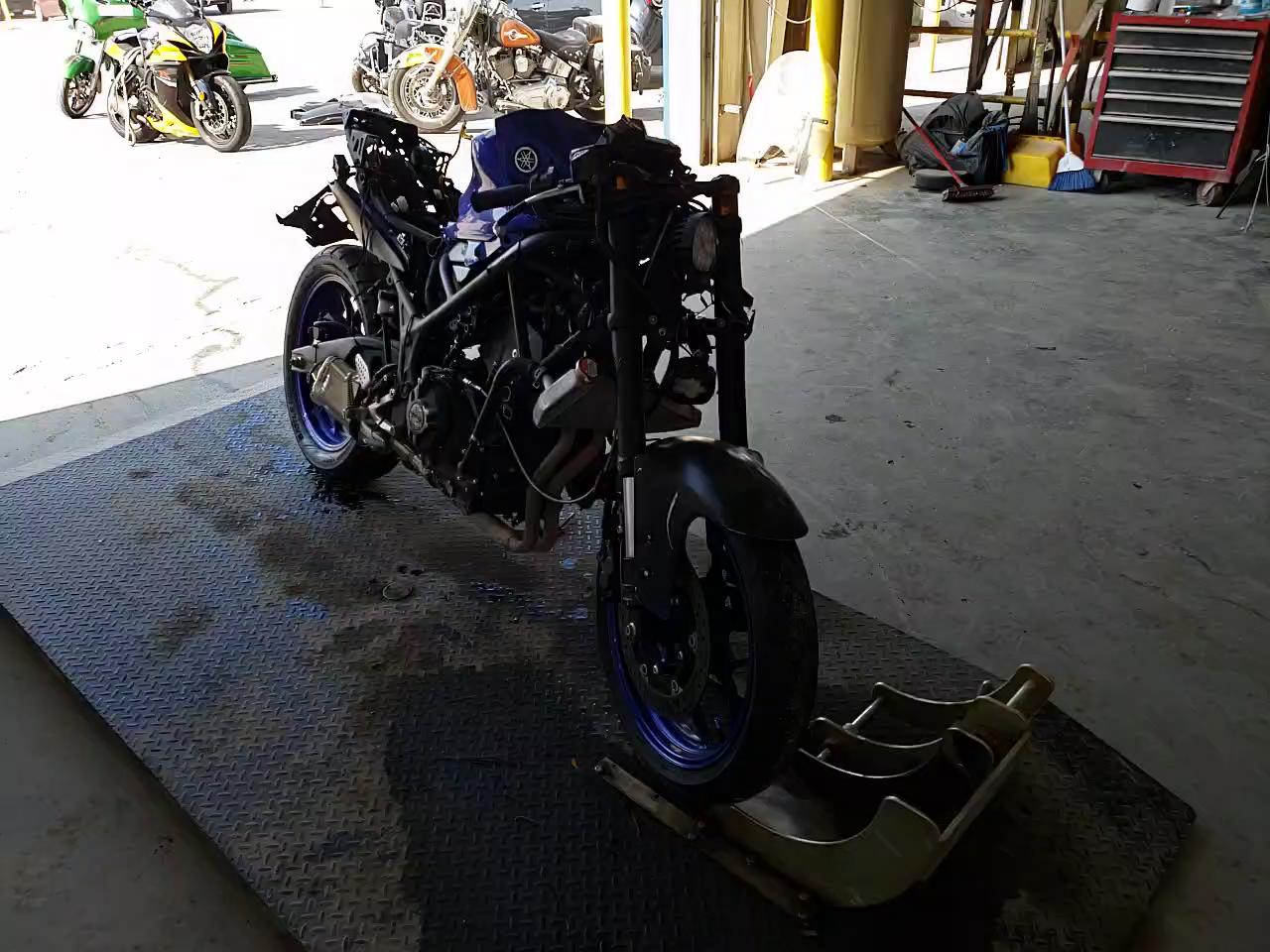 2019 YAMAHA YZFR3 MH3RH17Y9KK001884