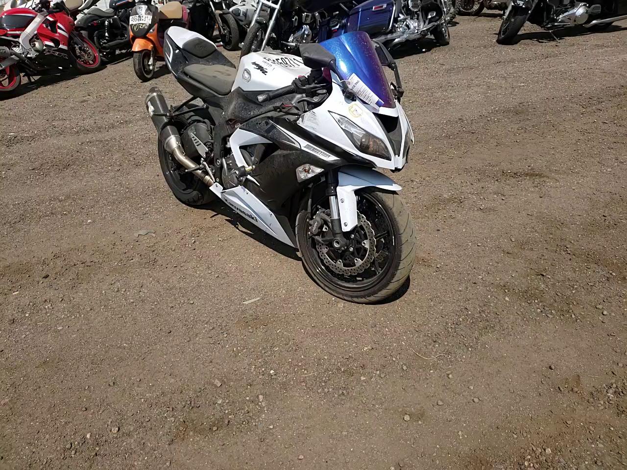 2013 KAWASAKI ZX636 E JKBZXJE18DA007035