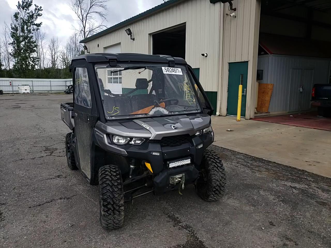 2017 CAN-AM DEFENDER X 3JBUKAN43HK001048