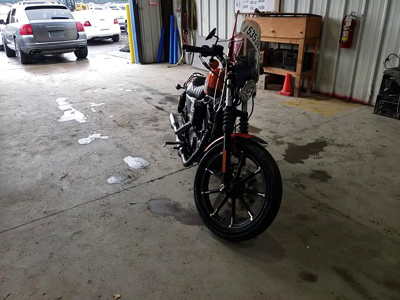 2020 HARLEY-DAVIDSON XL883 N 1HD4LE210LB433367