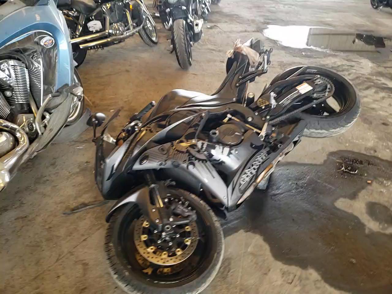 2008 HONDA CBR600 RR JH2PC404X8M101557