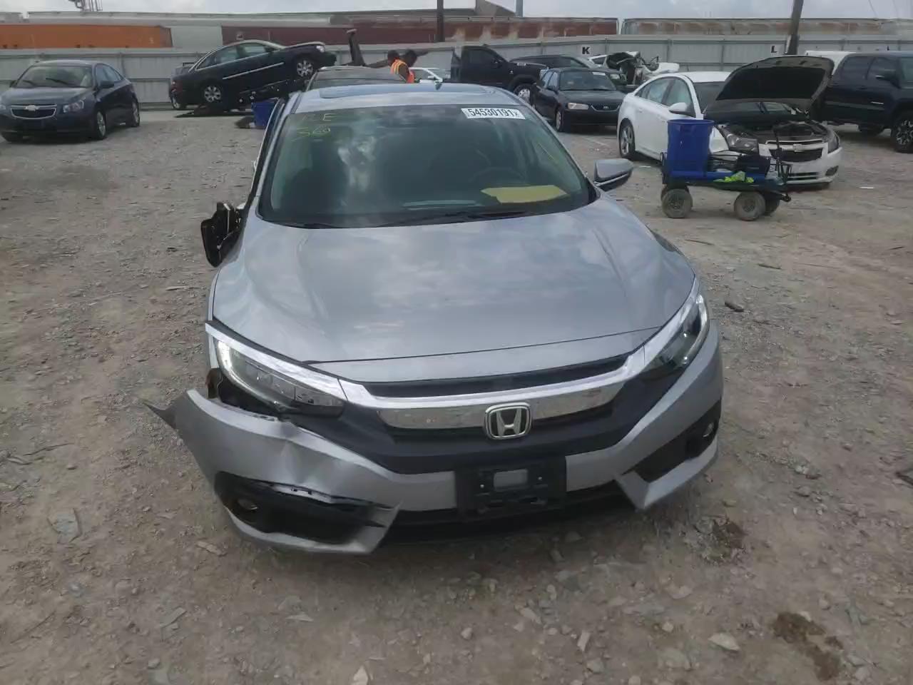 2017 HONDA CIVIC TOUR 19XFC1F99HE010901