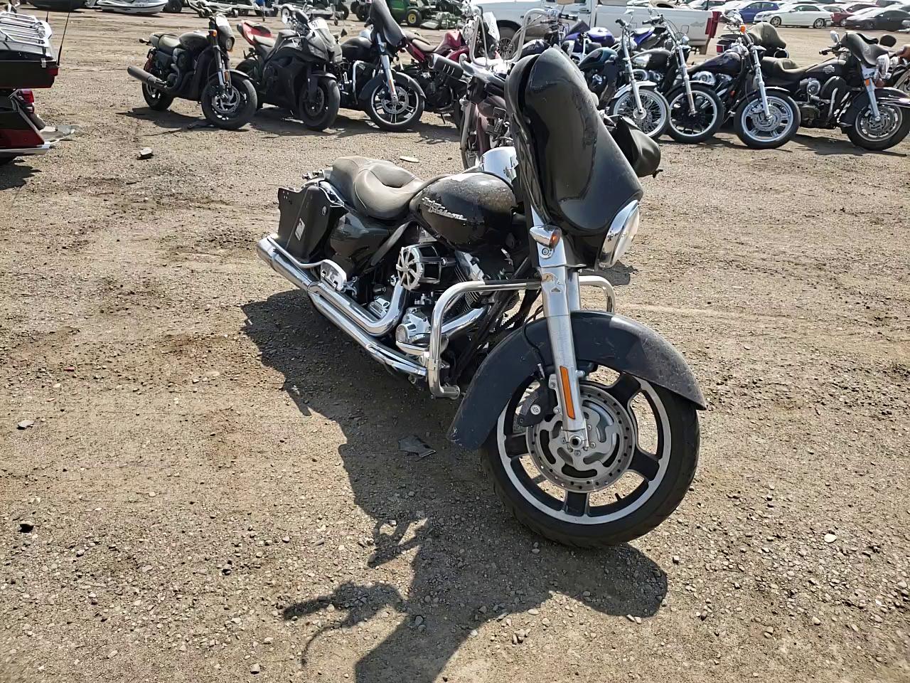 2010 HARLEY-DAVIDSON FLHX 1HD1KB414AB660141