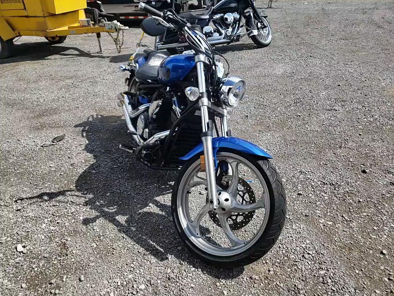 2011 YAMAHA XVS1300 CU JYAVP33E8BA003585