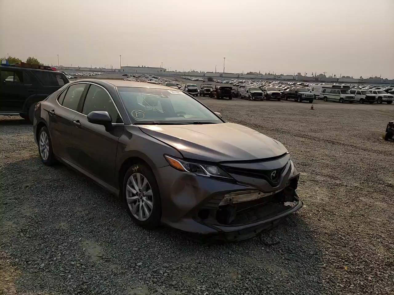 2018 TOYOTA CAMRY LE A 4T1B11HK9JU047146