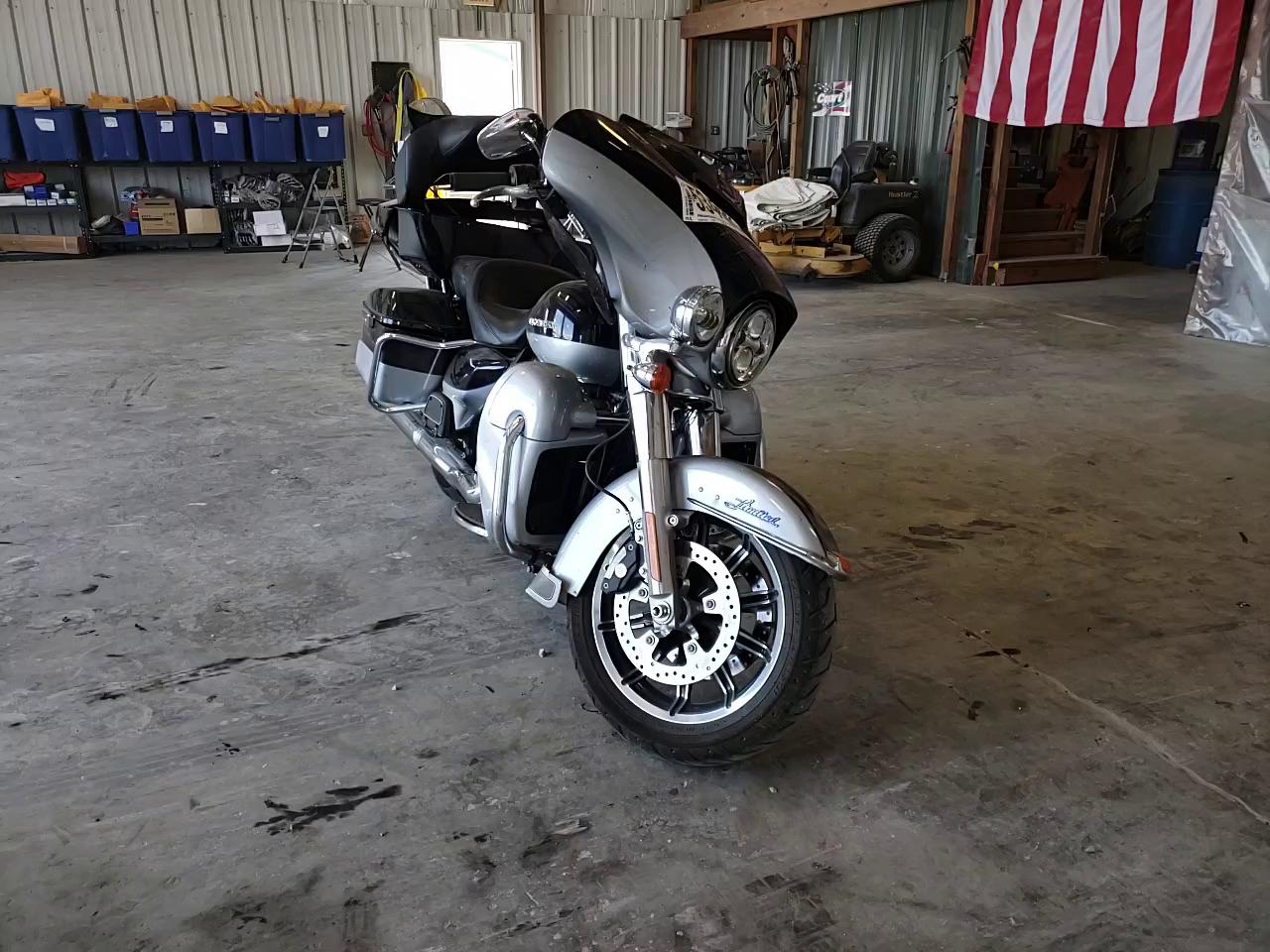 2019 HARLEY-DAVIDSON FLHTK 1HD1KEF14KB660396